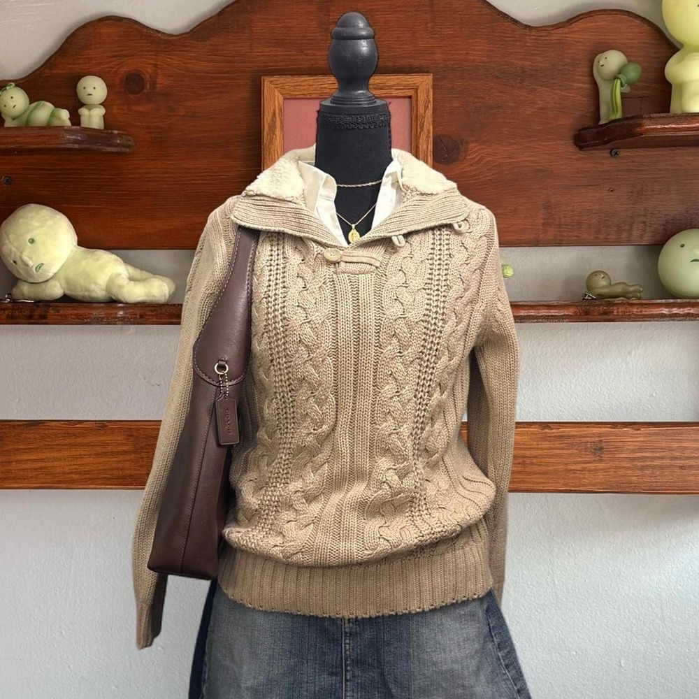 Vintage Y2K Cable Knit Sherpa Sweater  By Gymboree in cream/tan color